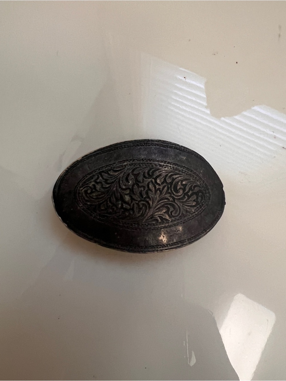 Vintage Oval Floral Engraved Belt Buckle - Black